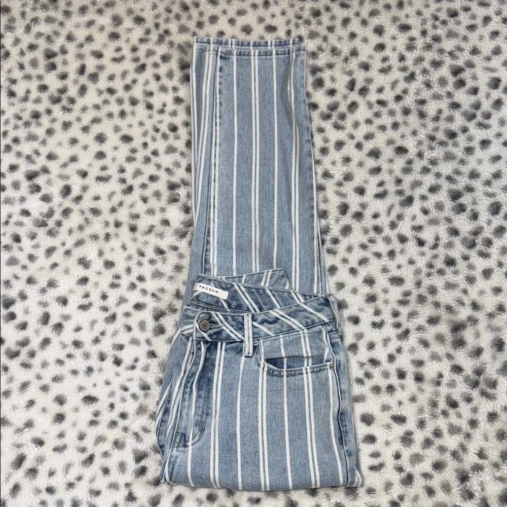 PacSun Blue and White Striped Women's Jeans